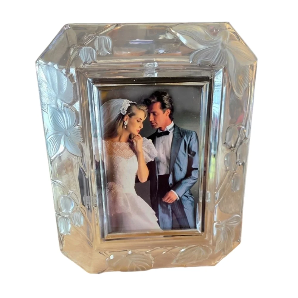 Vintage Frosted Floral Pressed Glass 5x7 Picture Photo Frame New Old Stock